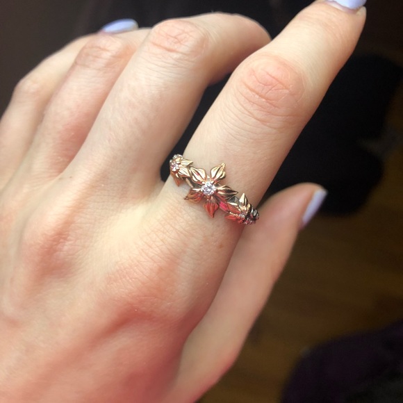Gorgeous Flower Diamond 10K Rose/White Gold Ring 9 - Picture 1 of 5